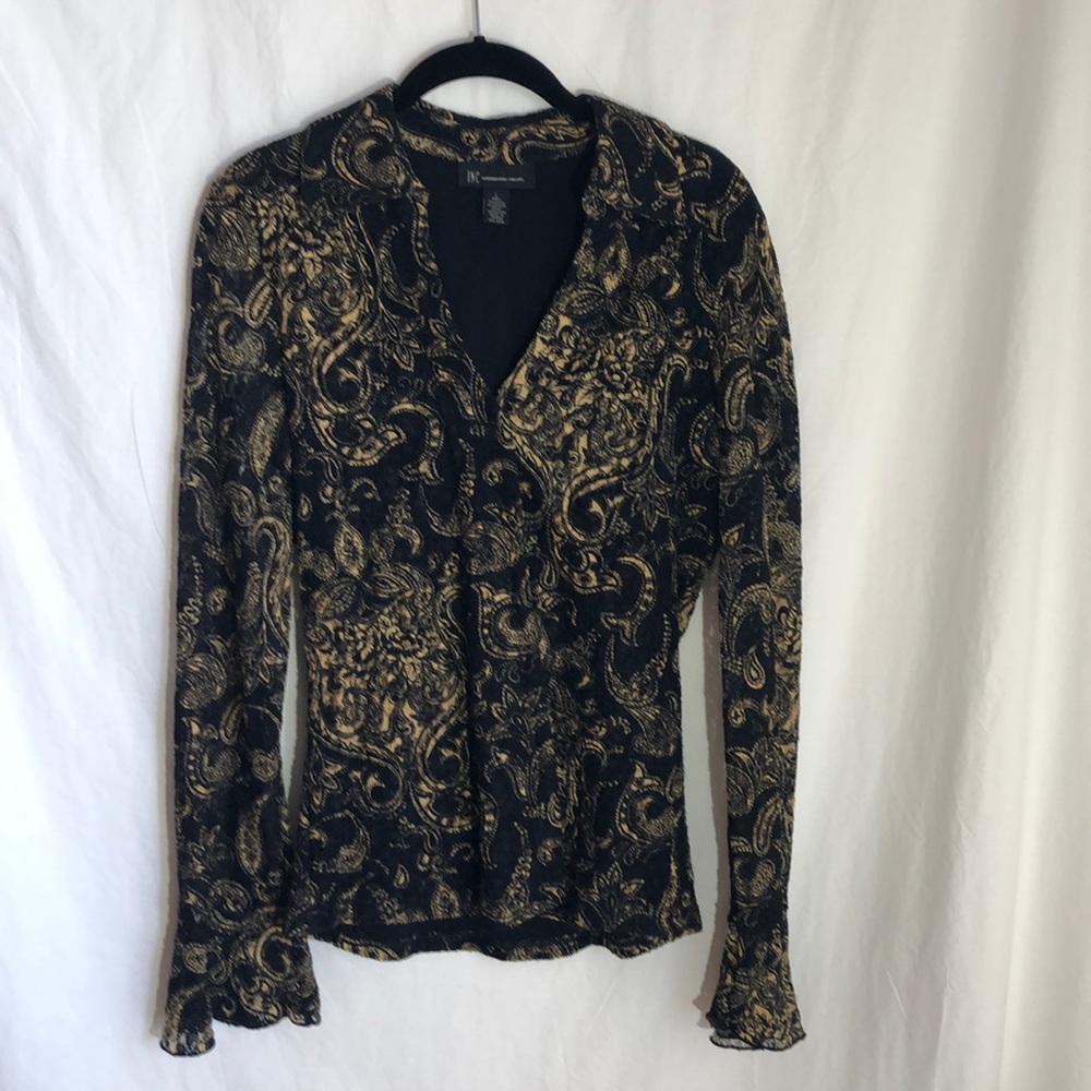 V neck button up top